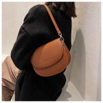 Genuine leather crossbody bag, practical elegance with a classic design