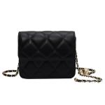 luxurious gold chain lined handbag that suits your taste