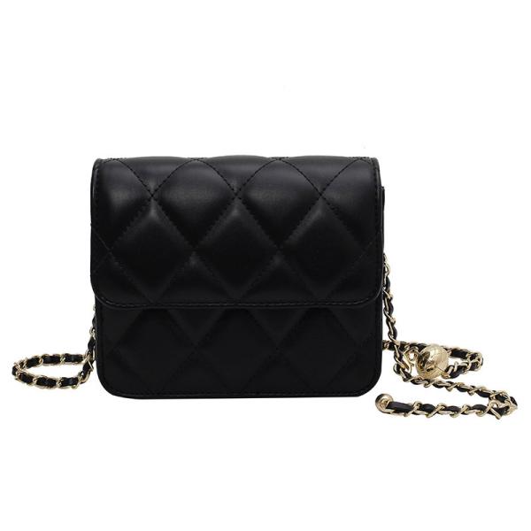 luxurious gold chain lined handbag that suits your taste