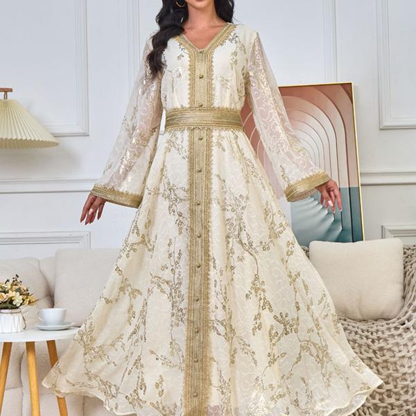 A long, loose, high-tech Moroccan caftan that drapes smoothly over the body, with a V-neckline that accentuates the look.