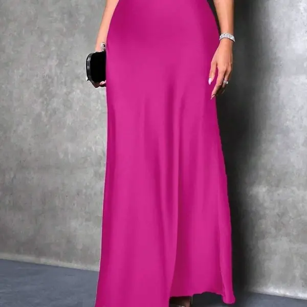 Luxurious satin maxi skirt with a flowy and elegant cut