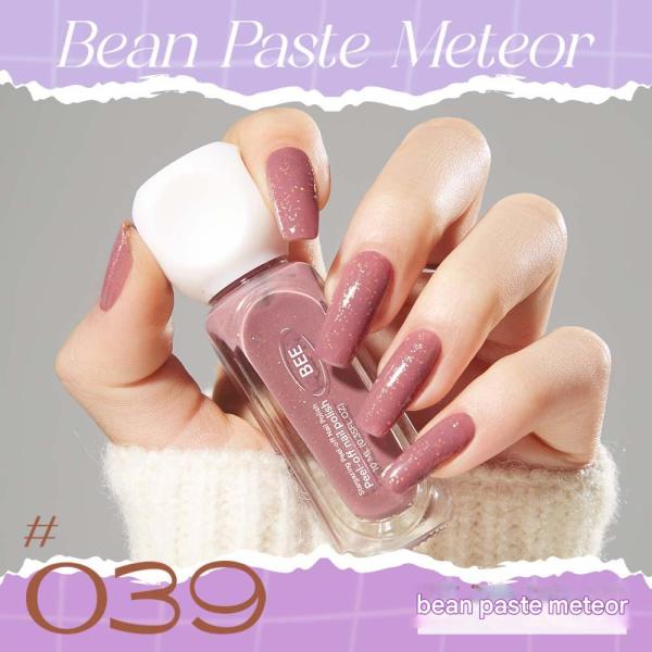 Discover the magic of colors with the luxurious Islamic nail polish collection, which includes 11 dazzling shades, designed to suit every mood and every occasion.