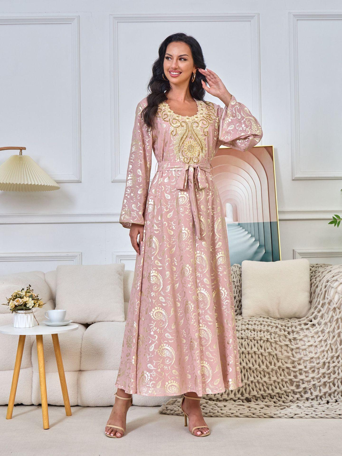 The dream dress, a royal pink caftan with beautiful and luxurious embroidery. Shine like a princess with this luxurious look to create an unforgettable presence.